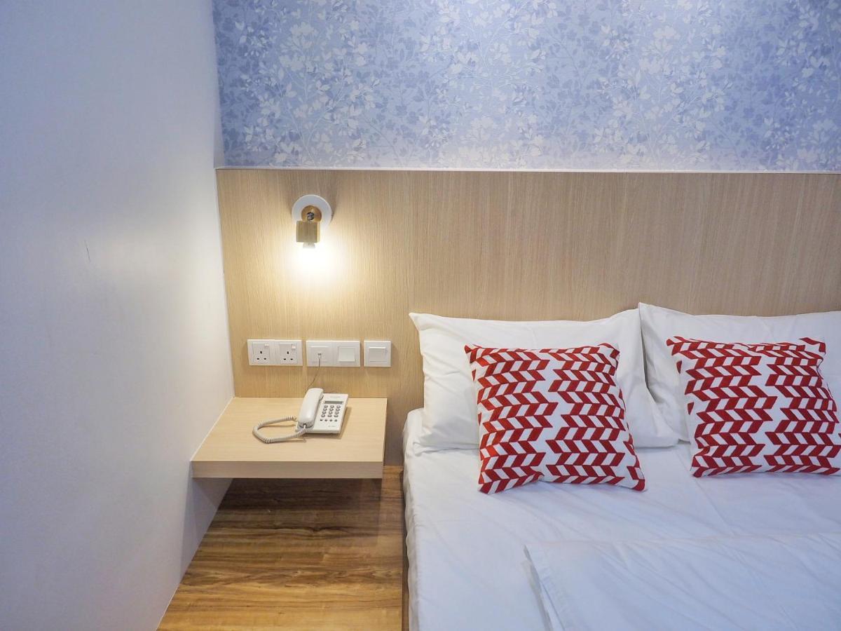 The Tree Hotel Muar Exterior foto